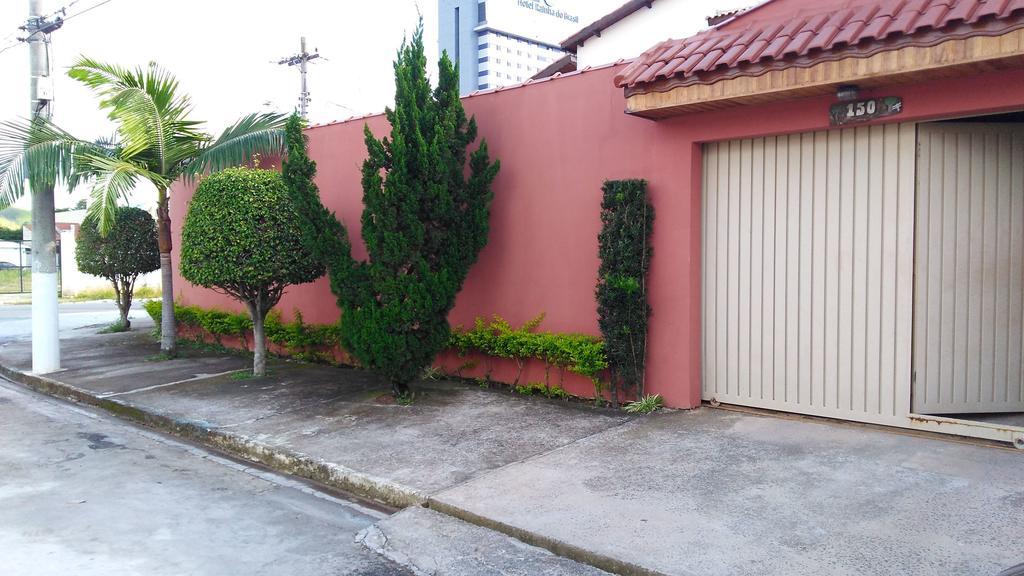 Pousada Nossa Casa Апаресида Екстериор снимка